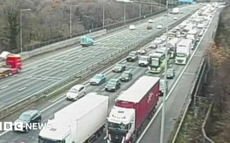 Collision Closes Three Lanes on Hertfordshire’s M25