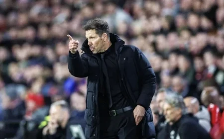 Atlético Madrid vs Valencia: Confirmed Lineups for LALIGA Matchday 16