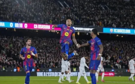 Raphinha Leads Barcelona to Seventh Consecutive Win, Extends Lead Over Real Madrid