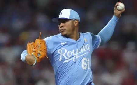 Brewers Trade Collins and Mears to Royals for Ángel Zerpa