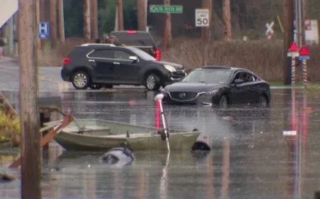 Murray, Ferguson Evaluate Flood Damage; Pacific Northwest Awaits More Rain