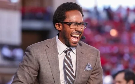 Texas Fans Criticize Desmond Howard After Sherrone Moore’s Dismissal