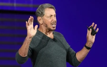 Oracle Stock Plunges as AI Boom Faces Physics and Debt Market Limits