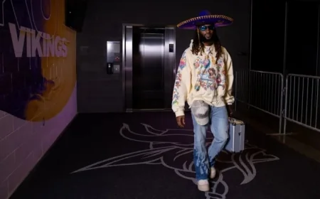 Vikings vs. Cowboys: Aaron Jones’ Unique Reunion & Tradition Revival