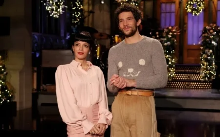 SNL Skit Features Trump Blowing Up Santa’s Sleigh at Press Conference