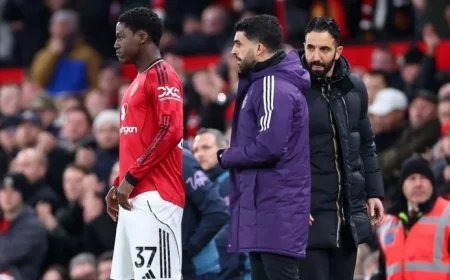 Mainoo’s Brother Sparks Attention with ‘Free Kobbie’ Shirt at OT