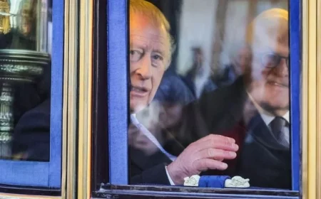 King and Prince William Urged to Disclose Enormous Wealth Details