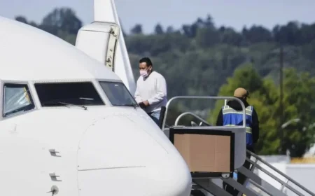 Healey Urges ICE to Halt Use of Massachusetts Airport