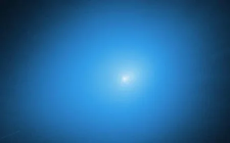 Interstellar Comet Reaches Closest Point to Earth This Week