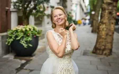 Sylvester Stallone Offered Pamela Anderson a Condo for Relationship