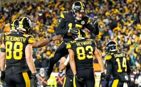 Steelers Triumph Over Dolphins 28-15 on ‘Monday Night Football’