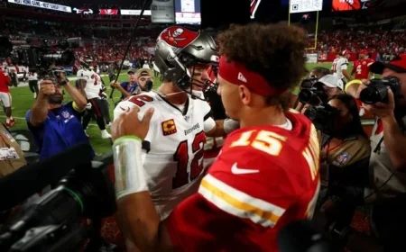 Brady Advises Patrick Mahomes on Rehabilitation Strategies