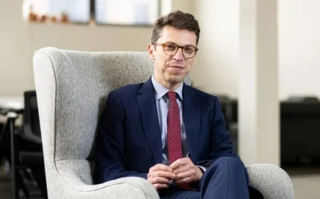 Police Hunt for Suspect in MIT Professor’s Fatal Shooting