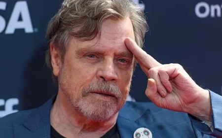Mark Hamill Shares His Favorite Iconic Star Wars Quote