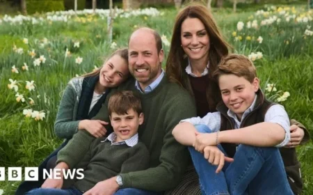 William and Catherine Unveil Their Annual Christmas Card Portrait