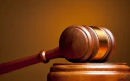 Uber and Lyft Drivers Battle to Halt Doubling of Airport Ride Fees