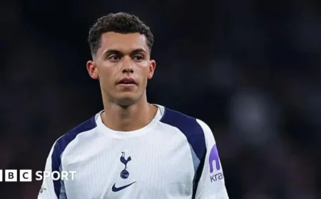 Spurs Consider Selling Forward Johnson