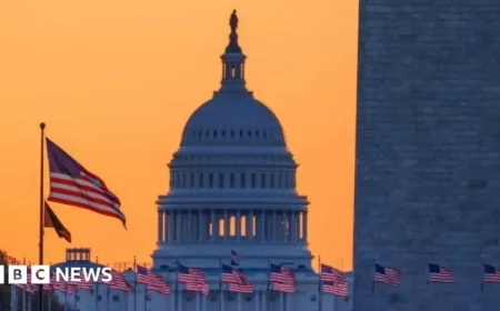 Bipartisan Effort Pushes Vote on Healthcare Subsidies Forward