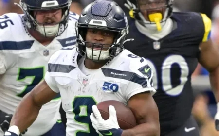 Fantasy Football Week 16: Start Kenneth Walker III or Sit Kyren Williams?