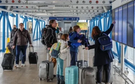 Lawmakers Warn Travelers: Avoid these Common Holiday Scams