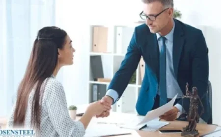 See the Interstellar Comet Passing by Earth Tonight