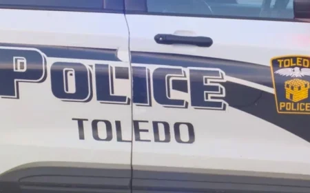 Pedestrian Suffers Life-Threatening Injuries in Monroe St. Crash