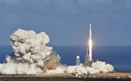 Rocket Lab Advances Satellite Launch, Stock Faces Decline