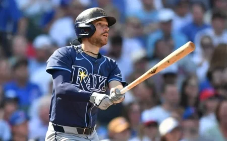 Astros, Pirates, Rays Explore Three-Team Trade: Lowe to Pirates, Burrows to Astros