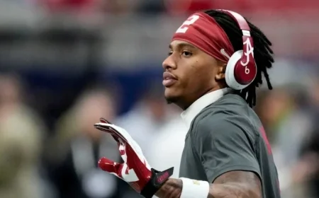 $1.6 Million WR Announces NIL Decision Ahead of College Playoffs