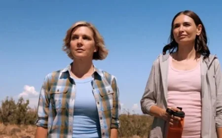 ‘Pluribus’ Cast and Creator Discuss Zosia and Carol’s Romantic First Kiss