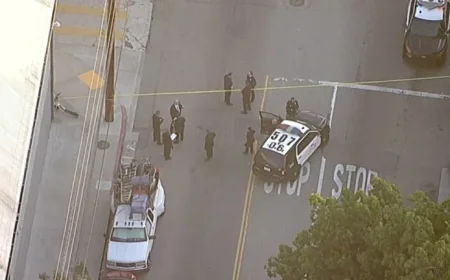 Police Fatally Shoot Knife-Wielding Man ‘Speaking to Ghosts’ in Hollywood