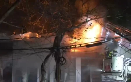 Williamsburg House Fire Injures 5, Spreads to Neighboring Homes