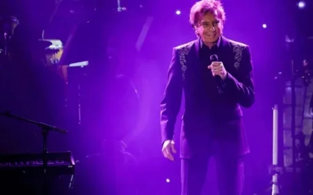 Barry Manilow Announces Lung Cancer Diagnosis