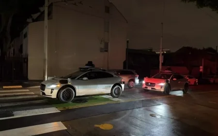 Watchdog Dismisses Concerns After PG&E and Waymo Blackout