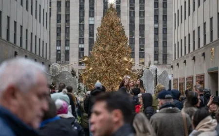 Economic Growth Fails to Boost Declining Consumer Confidence