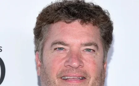 ‘Actor Pat Finn of “The Middle” Dies at 60 After Cancer Battle’