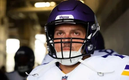 Colts Place Ryan Kelly on IR, Sign Henry Byrd in Week 17 Moves