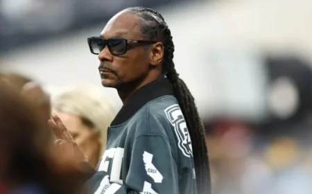 Snoop Dogg Drops ‘Christmas in Minnesota’ Before Vikings Halftime Show