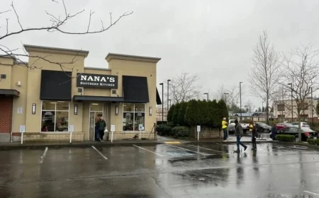 Kent Restaurant Distributes Hundreds of Free Christmas Meals