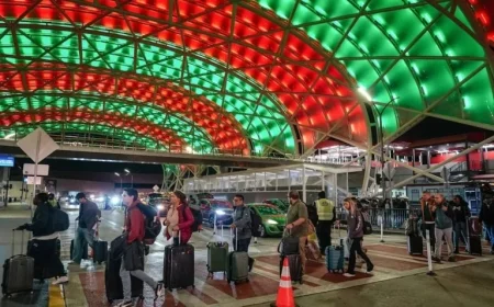 Storms Disrupt US Travel: Flights Canceled, Roads Closed