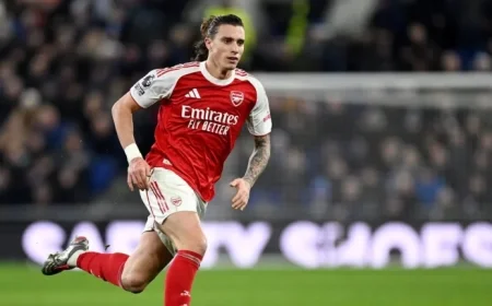 Arteta Analyzes Calafiori’s Role and Prepares for Brighton Challenge