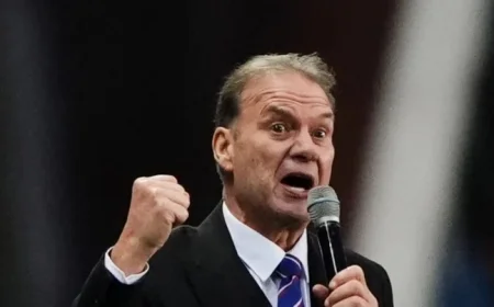 Derek Johnstone Criticizes Rangers at Ibrox Half-Time, Declares ‘No Surrender’