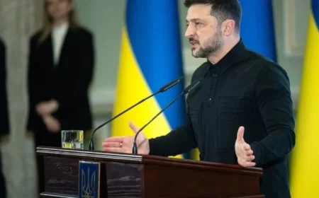 Russia Strikes Kyiv; Zelenskyy Travels to US for Trump Discussions