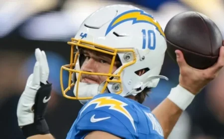 Justin Herbert Overcomes Hand Injury to Propel Chargers’ Ambitions