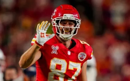 Christmas NFL Standouts: Kelce’s Mystery, Packers’ Surprise, Snoop Dogg’s Triumph