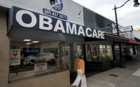 Small-Business Owners Face Uninsurance as ACA Subsidies Expire