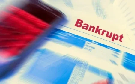 US Economy Faces Surge in Bankruptcies, Affecting Households and Small Businesses