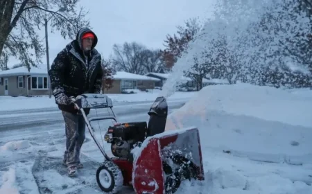 Michigan Braces for Blizzard as Snowstorm Looms