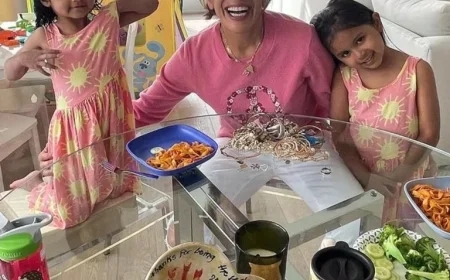 Hoda Kotb and Joel Schiffman Celebrate Christmas Together with Daughters