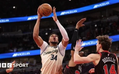 Giannis Antetokounmpo Leads Bucks Over Bulls; Jazz Defeat Spurs
